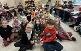 Starsi czytają młodszym (10)