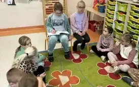 Starsi czytają młodszym (2)