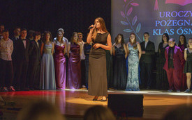 Absolwenci (15)