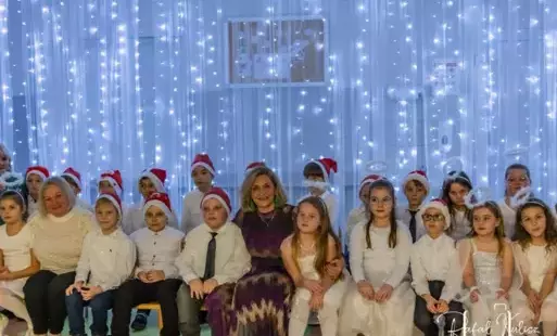 Zdjęcie do Koncert kolęd i pastorałek klas drugich 