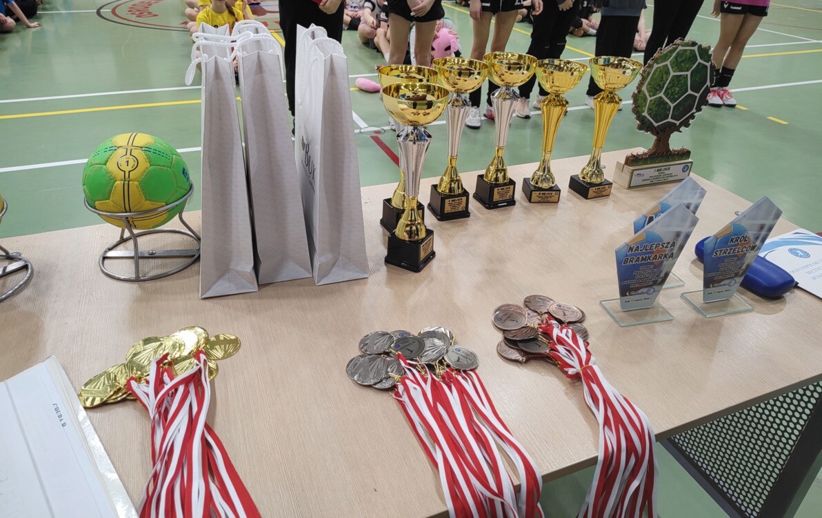 Zdjęcie do OG&Oacute;LNOPOLSKI TURNIEJ PIŁKI RĘCZNEJ DZIEWCZĄT rocznika 2011-BUK